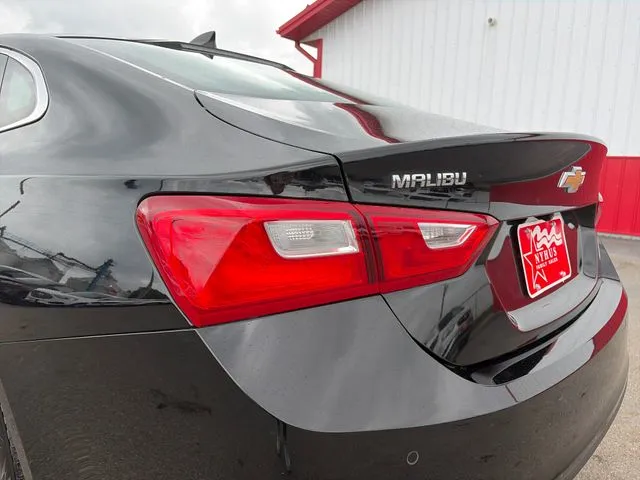 Chevrolet Malibu photo 20