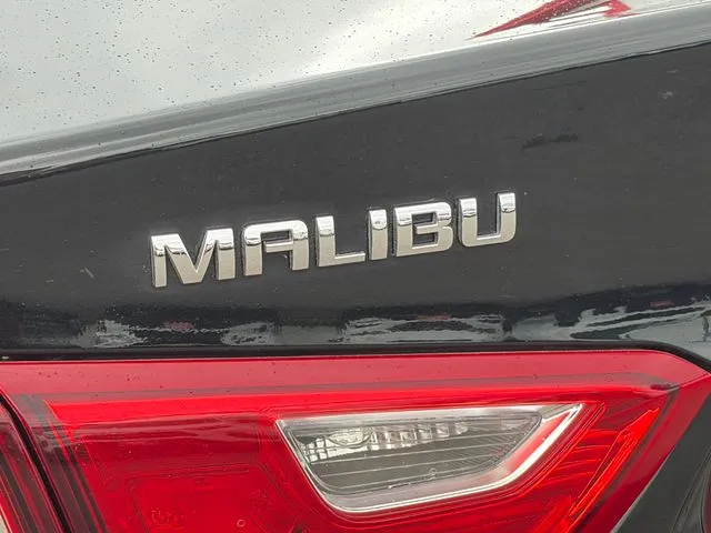 Chevrolet Malibu photo 21