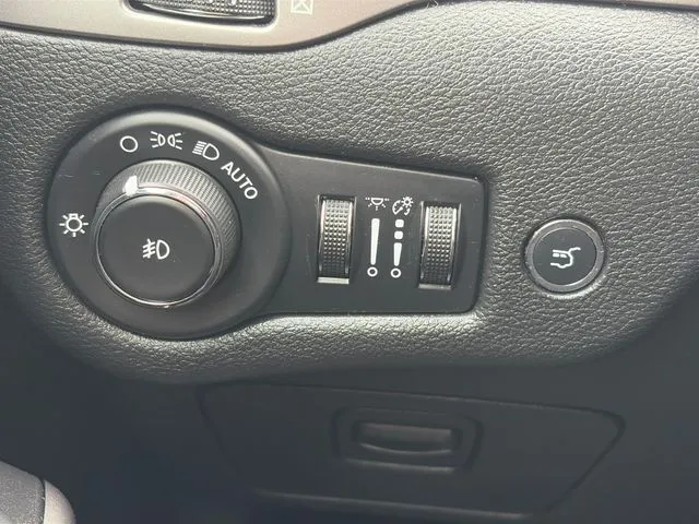 Jeep Cherokee photo 59