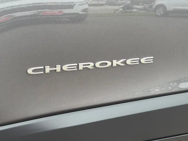 Jeep Cherokee photo 21