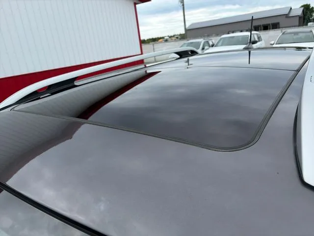 Jeep Cherokee photo 11