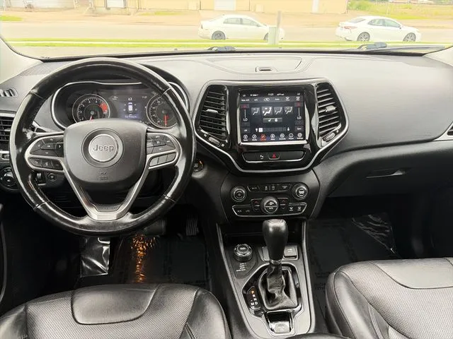 Jeep Cherokee photo 32