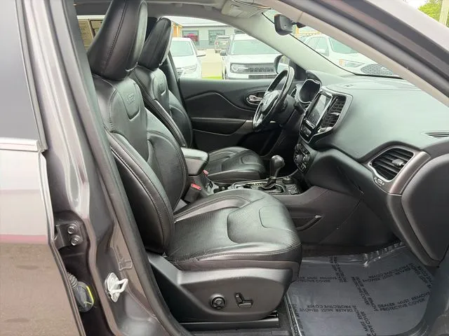Jeep Cherokee photo 23