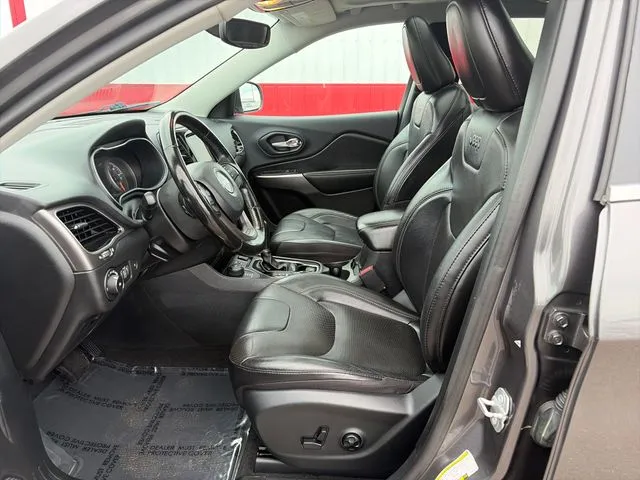 Jeep Cherokee photo 22