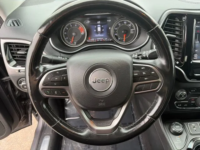 Jeep Cherokee photo 28