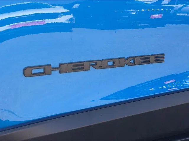 Jeep Cherokee photo 21
