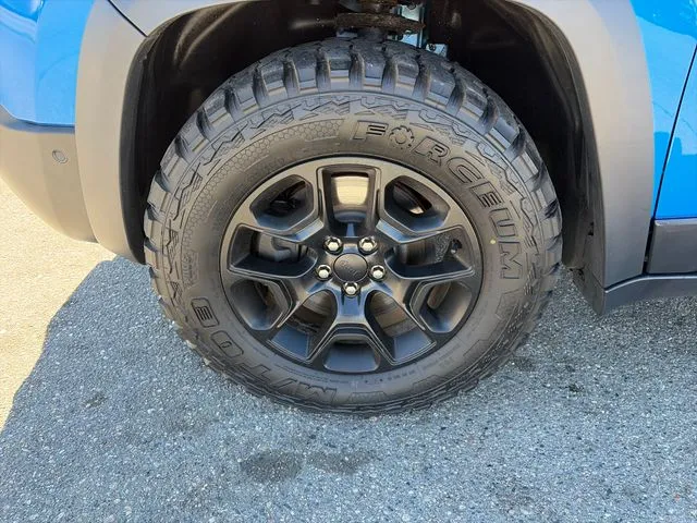 Jeep Cherokee photo 12