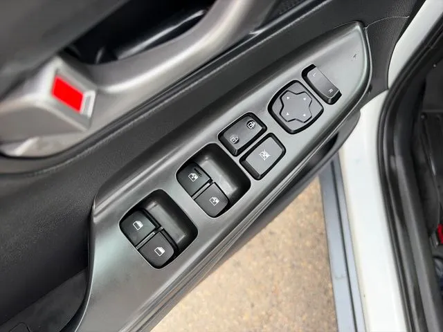 Hyundai Kona photo 26