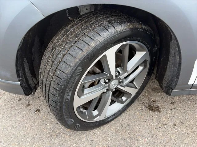Hyundai Kona photo 17
