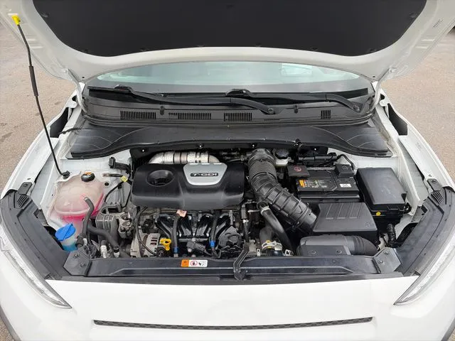 Hyundai Kona photo 54