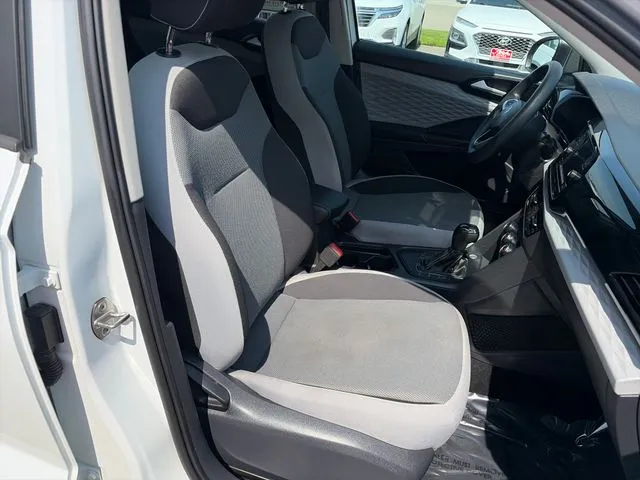 Volkswagen Taos photo 26