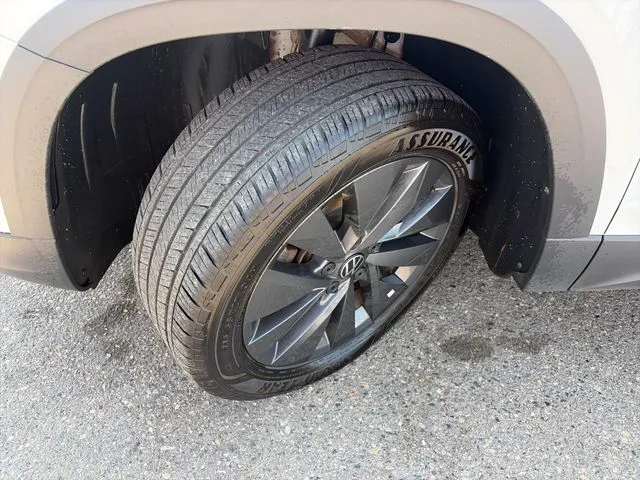 Volkswagen Taos photo 16