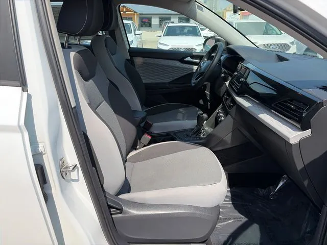 Volkswagen Taos photo 22