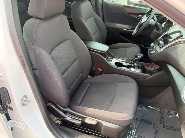 Chevrolet Malibu photo 36