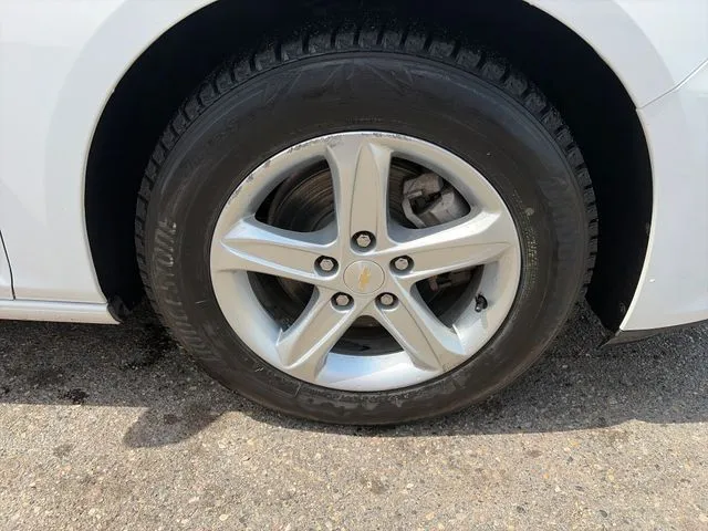 Chevrolet Malibu photo 13