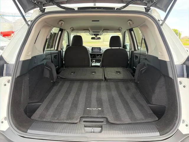 Nissan Rogue photo 40