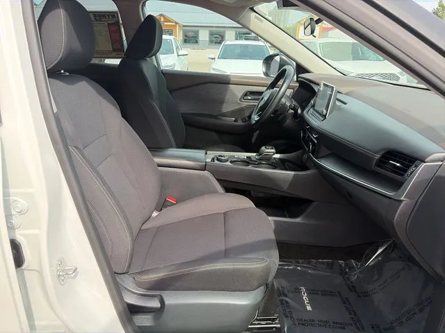 Nissan Rogue photo 22
