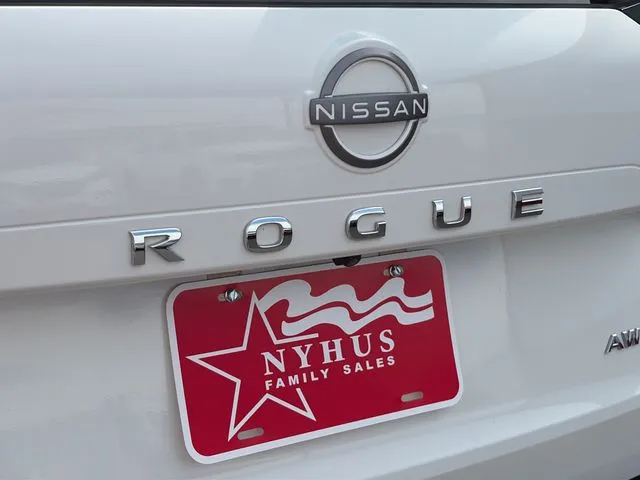 Nissan Rogue photo 20