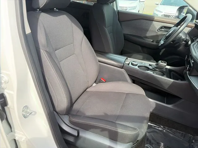 Nissan Rogue photo 26