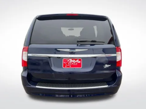 More photos of 2016 Chrysler Town & Country LX at Nyhus Family Sales, MN