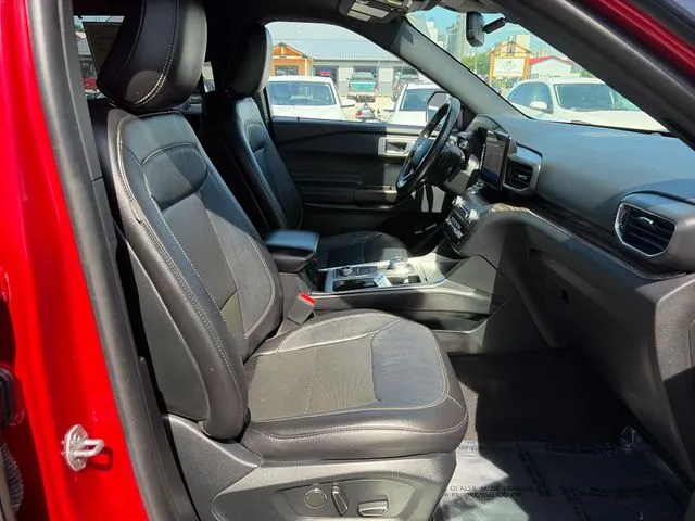 Ford Explorer photo 24