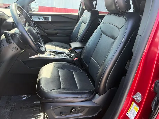 Ford Explorer photo 39