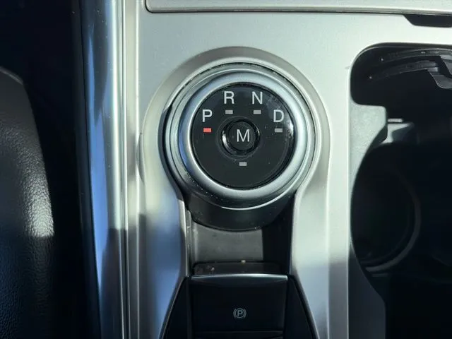 Ford Explorer photo 36
