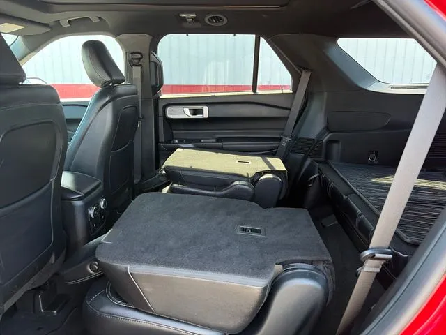 Ford Explorer photo 41