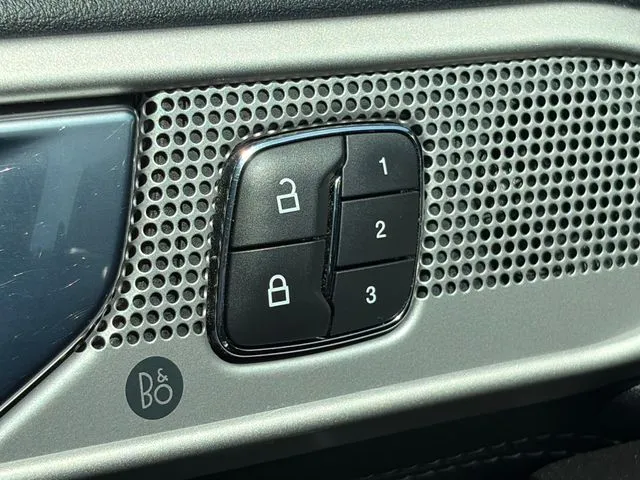 Ford Explorer photo 53