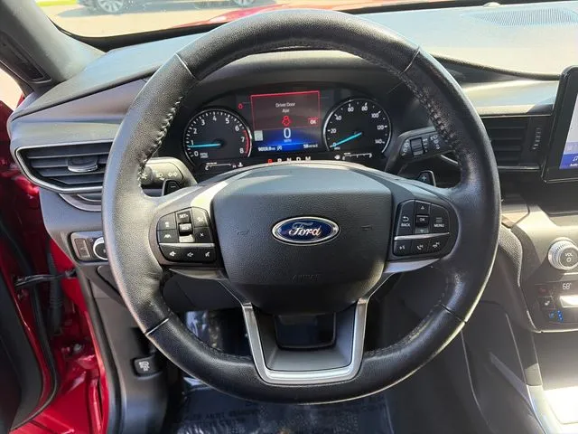 Ford Explorer photo 29