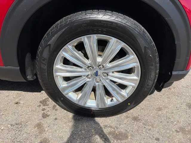 Ford Explorer photo 15