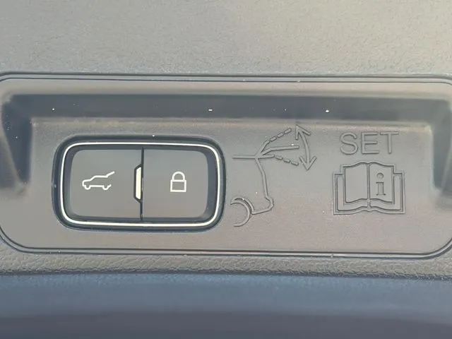 Ford Explorer photo 45