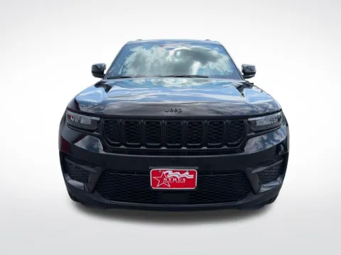 Photos of 2023 Jeep Grand Cherokee Altitude X for sale in Perham, MN at Nyhus Family Sales