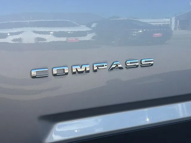 Jeep Compass photo 20