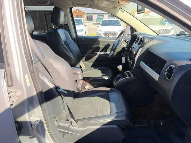 Jeep Compass photo 22