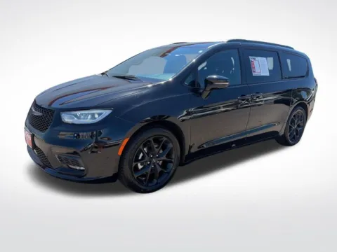Black 2025 Chrysler Pacifica Limited for sale in Perham, MN