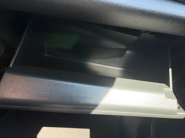 Chrysler Pacifica photo 37