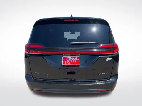 More photos of 2025 Chrysler Pacifica Limited at Nyhus Family Sales, MN
