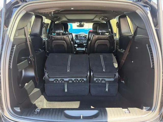 Chrysler Pacifica photo 46