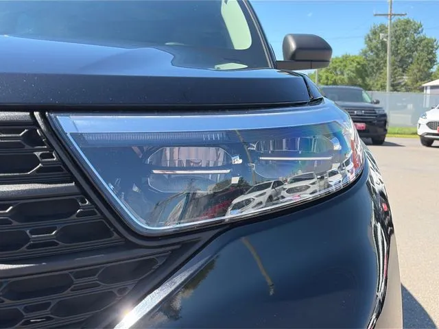 Ford Explorer photo 18