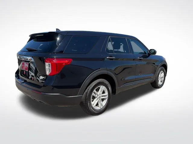 Ford Explorer photo 8
