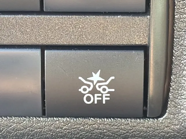 Nissan Versa photo 38