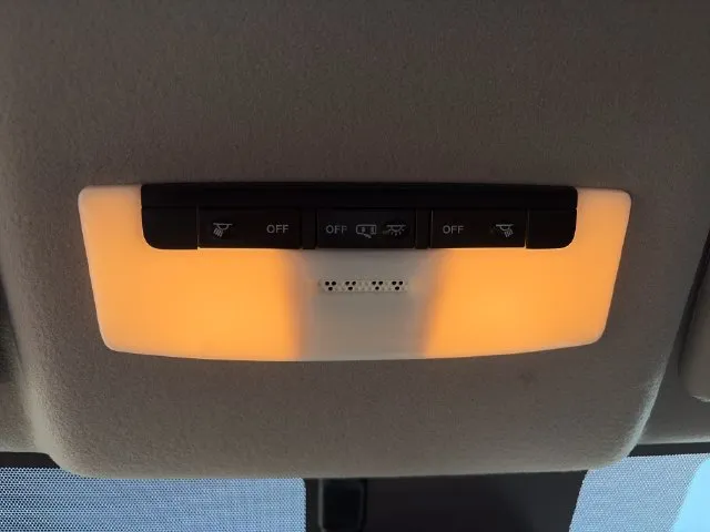 Nissan Versa photo 45