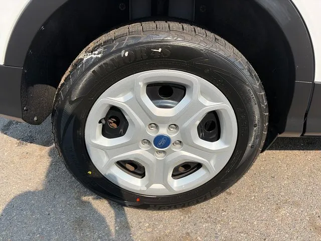 Ford Escape photo 15