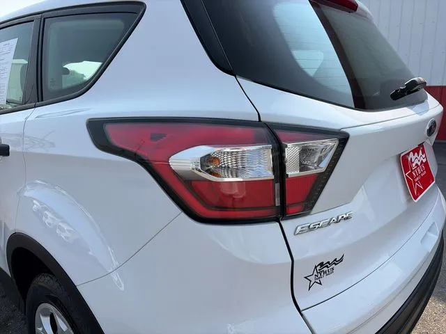 Ford Escape photo 19