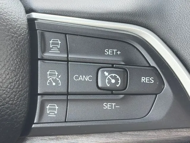Jeep Grand Cherokee L photo 48
