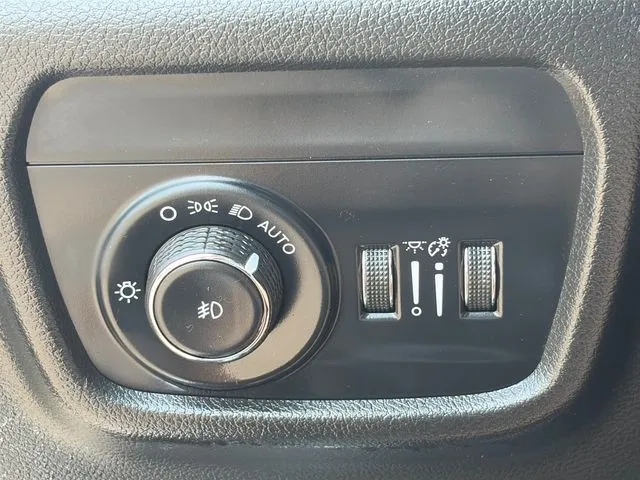 Jeep Grand Cherokee L photo 65