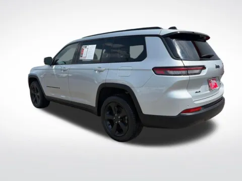 More photos of 2023 Jeep Grand Cherokee L Limited at Nyhus Family Sales, MN