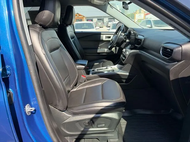 Ford Explorer photo 24