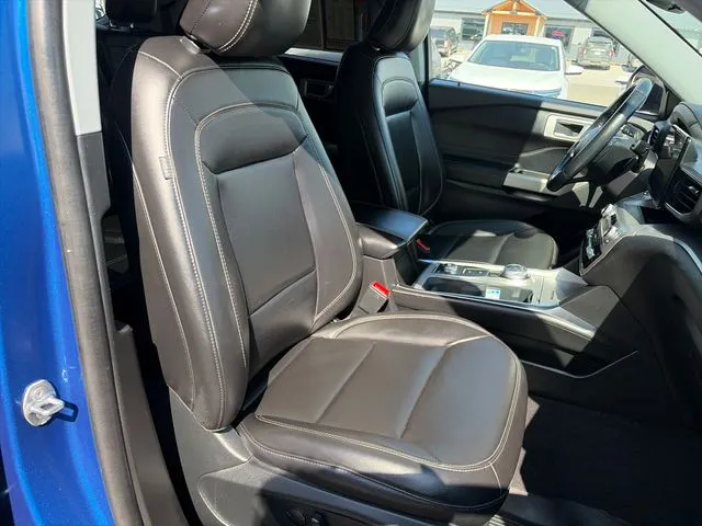 Ford Explorer photo 38